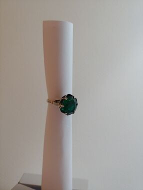 Sarah Coventry Sterling Silver Green Solitaire Ring